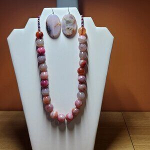 DYED AGATE NEW necklace & earing.